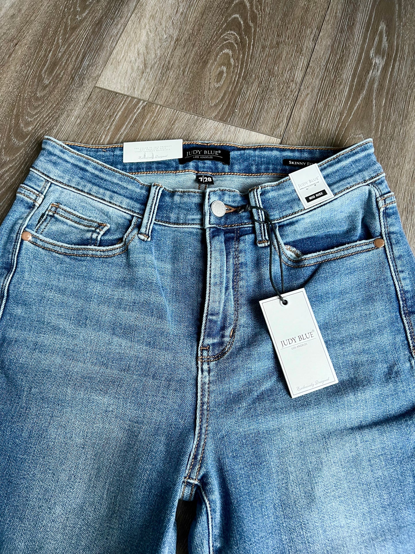 Judy Blue Mid-Rise Non-Distressed Vintage Skinny Jeans