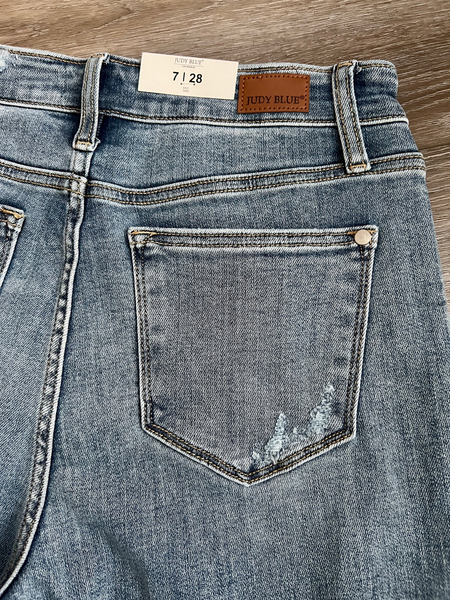 Judy Blue High-Rise Wide Leg Distressed Cropped Jeans