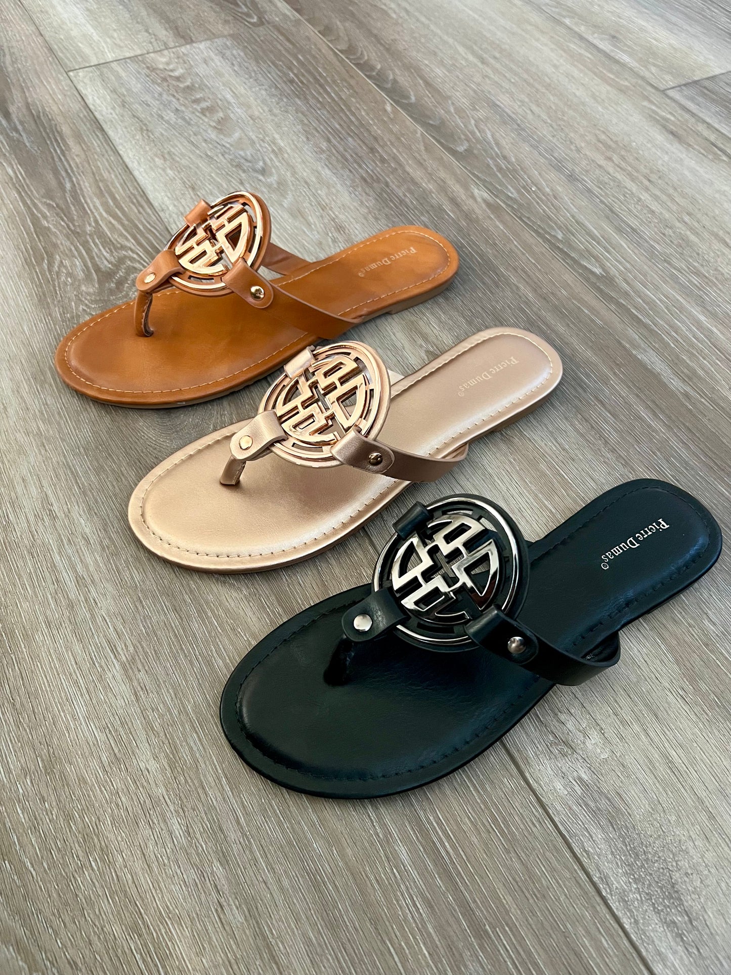 ‘Summertime Strolls’ Flat Sandal