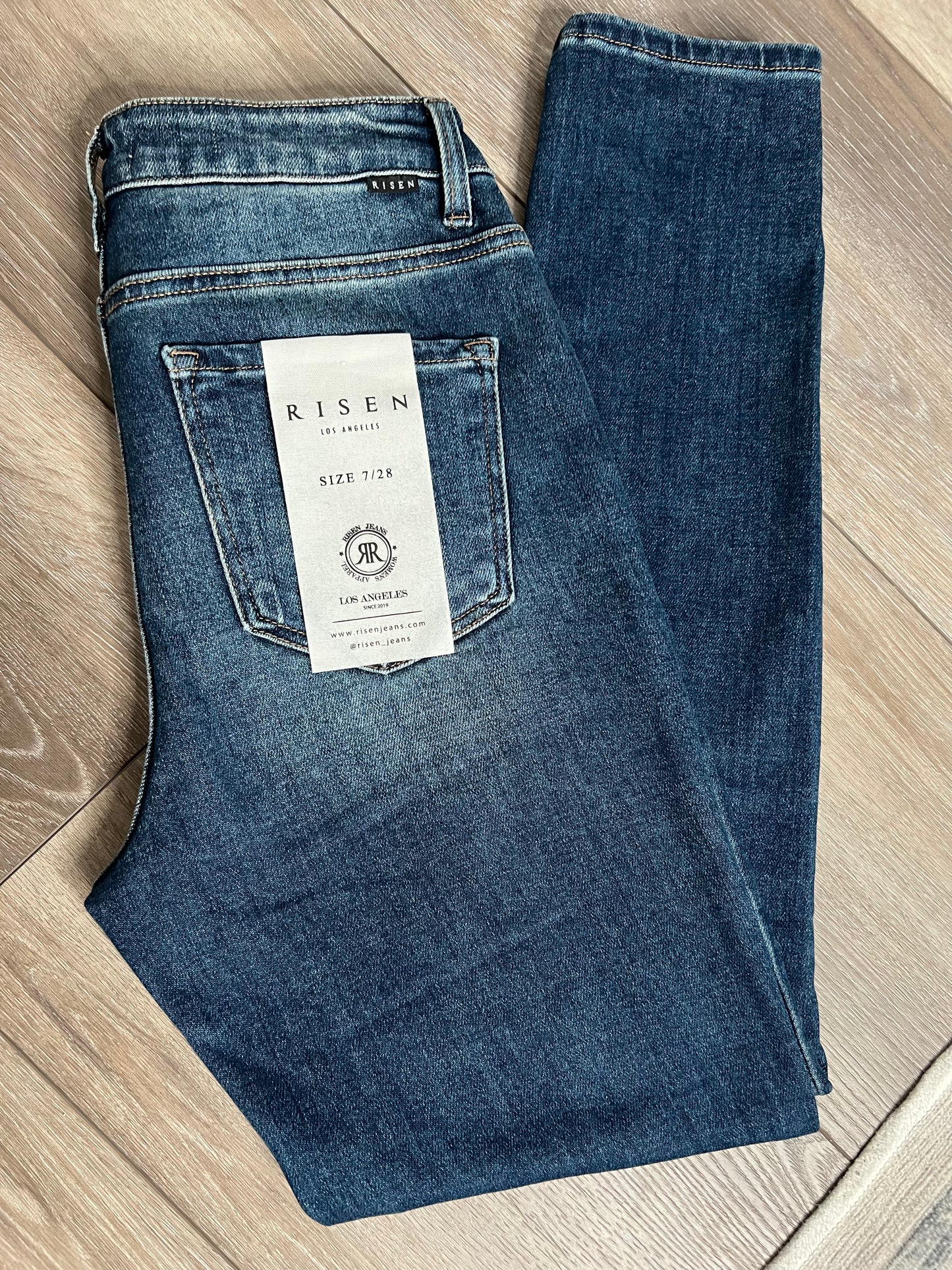 Risen High-Rise Non-Distressed Skinny Jeans