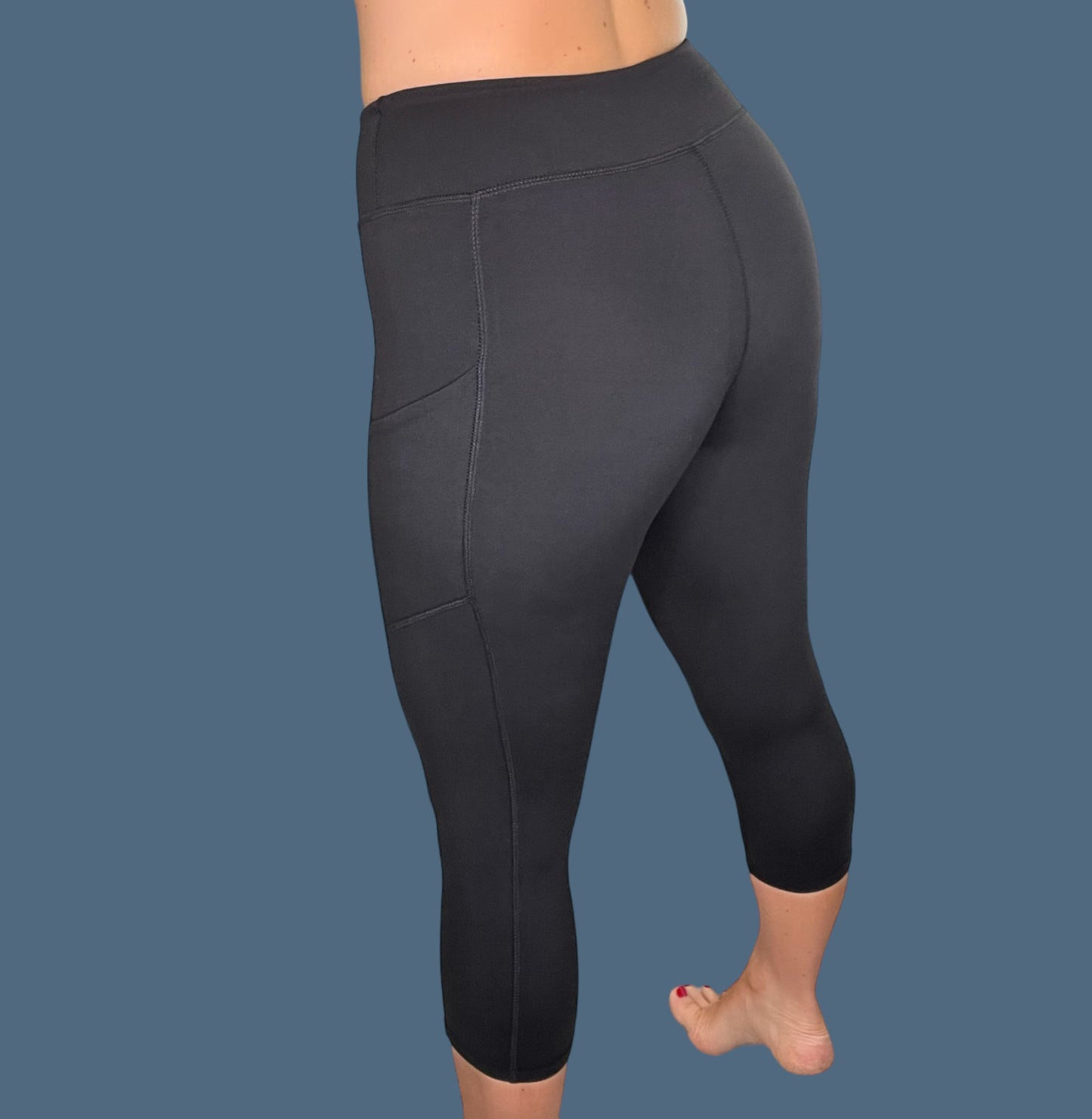 Capri Yoga Leggings w/ Pockets