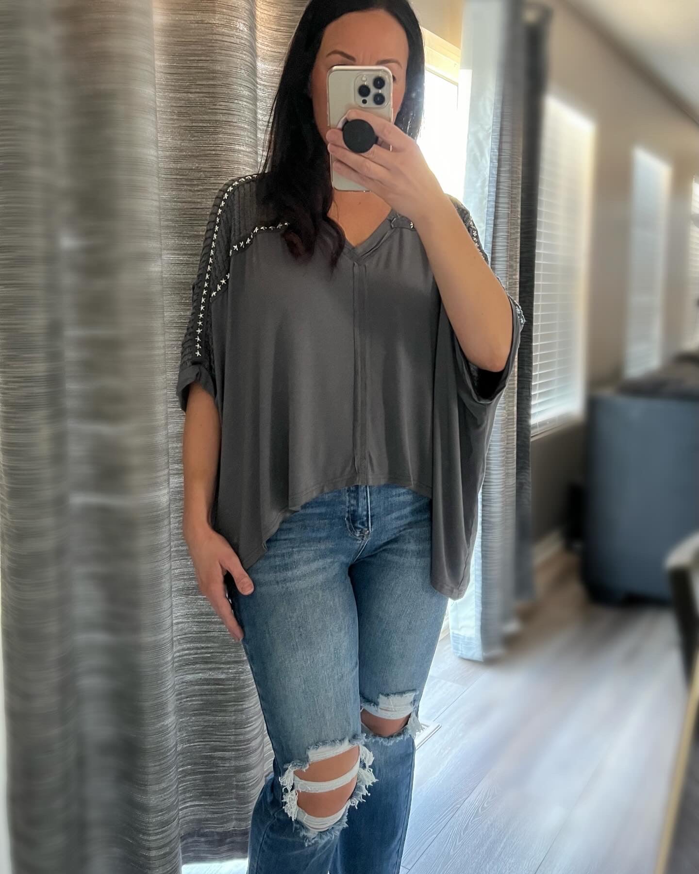 'Star Studded' Flowy Half-Sleeve Top