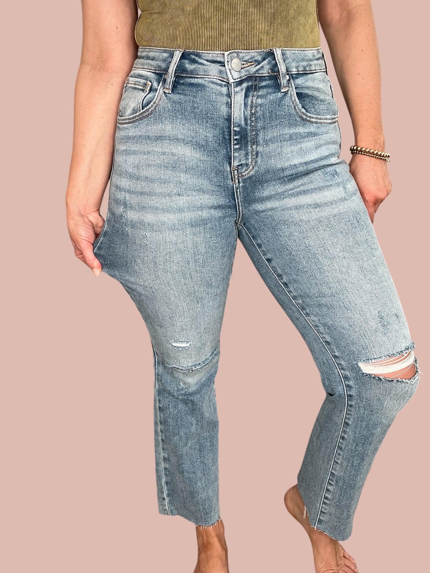 Risen High-Rise Vintage Wash Distressed Knee Jeans