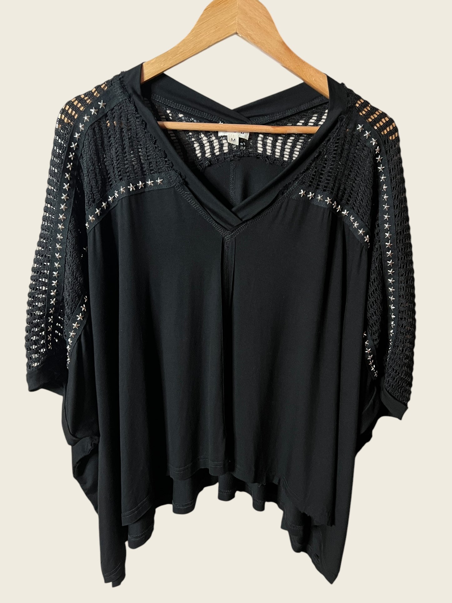 'Star Studded' Flowy Half-Sleeve Top