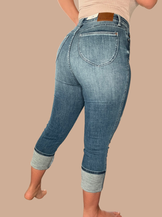 Judy Blue High-Rise Tummy Control Cuffed Capri Jeans