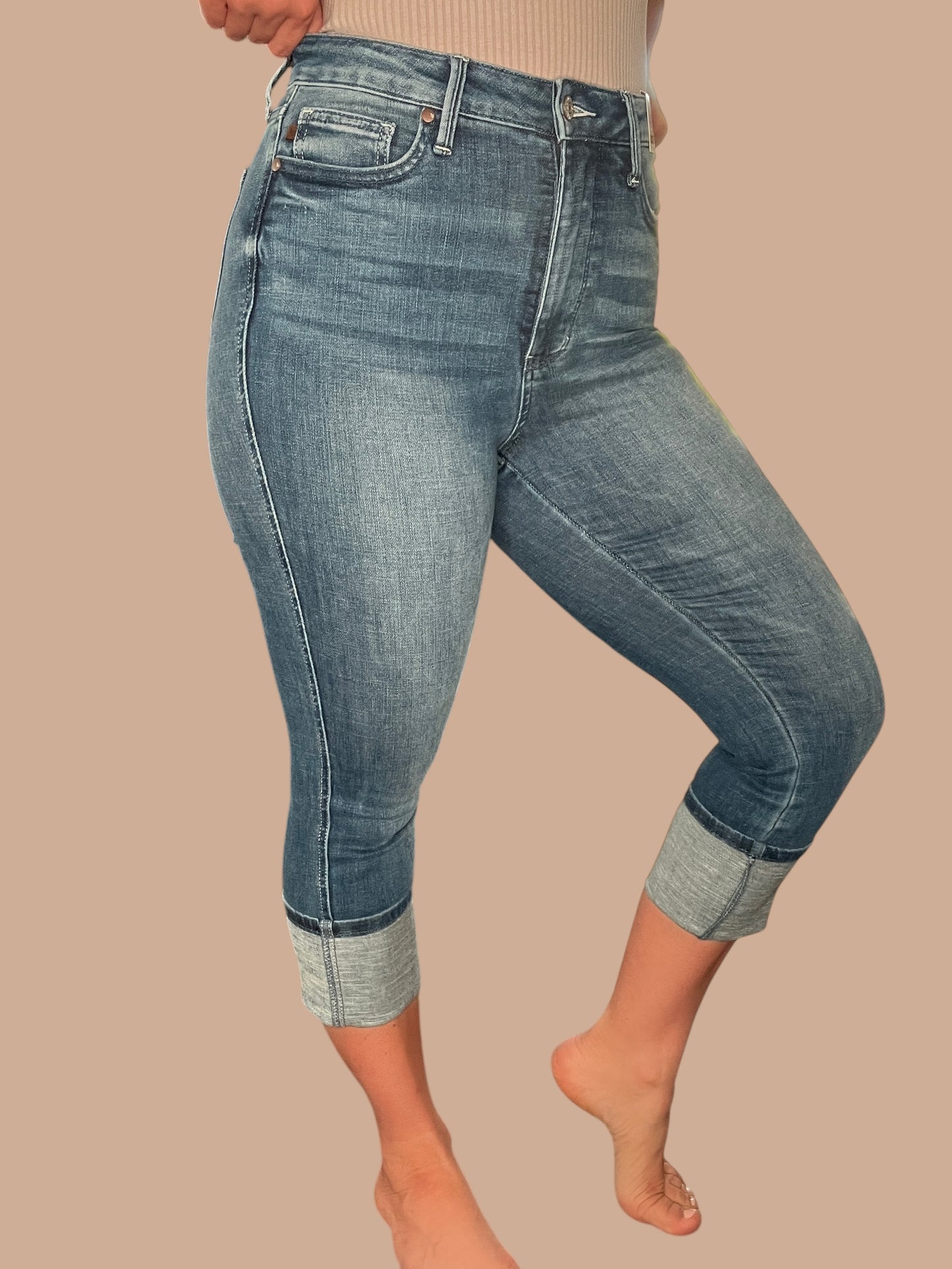 Judy Blue High-Rise Tummy Control Cuffed Capri Jeans