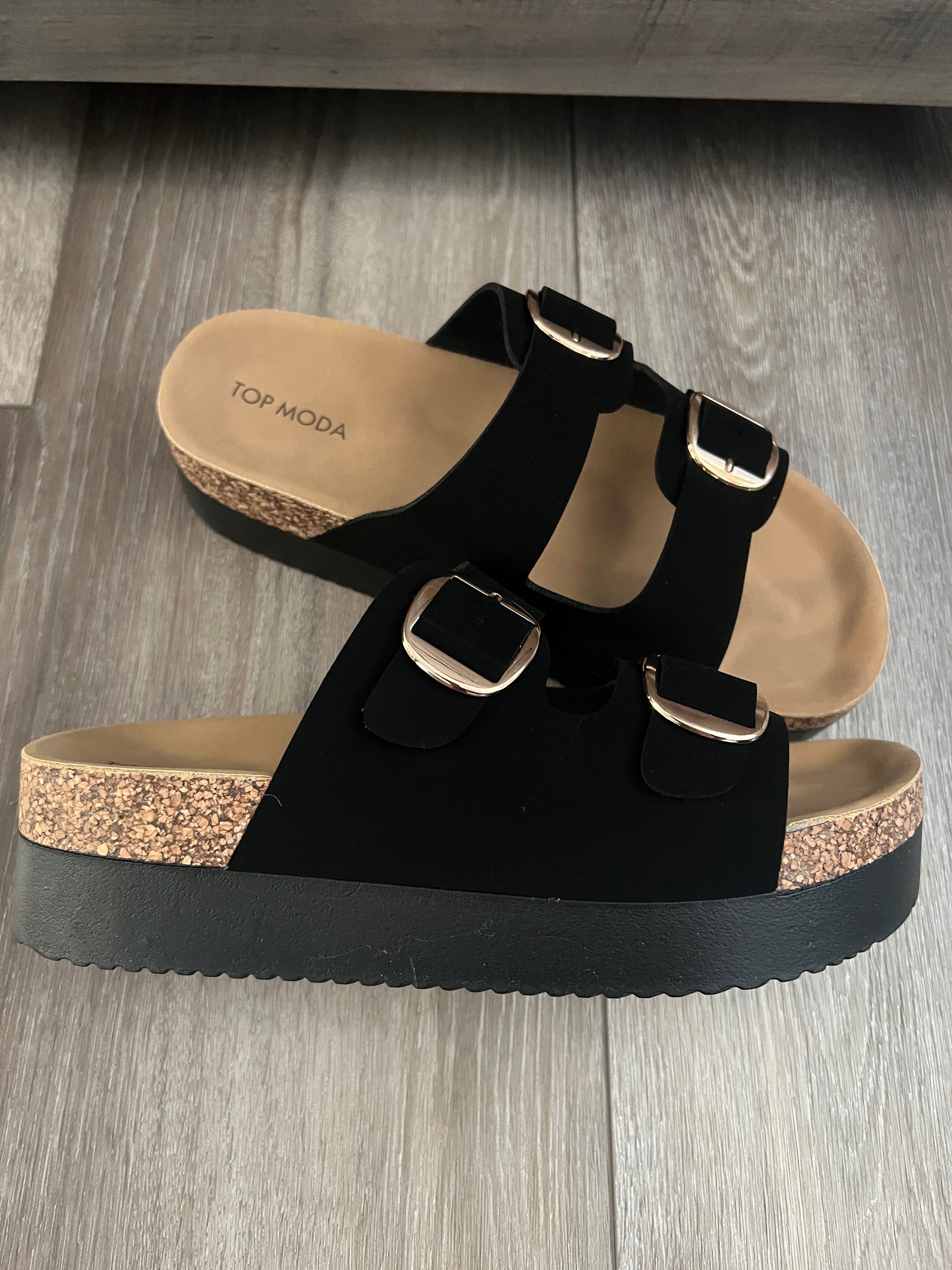 'Everyday Lift' Buckle Slide Sandals