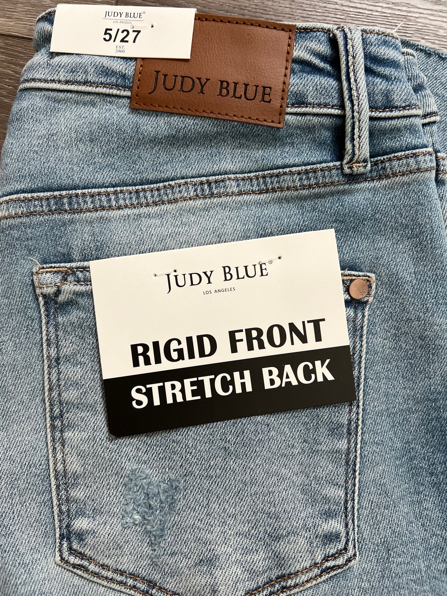 Judy Blue High-Rise Rigid Magic 90’s Straight Leg Jeans