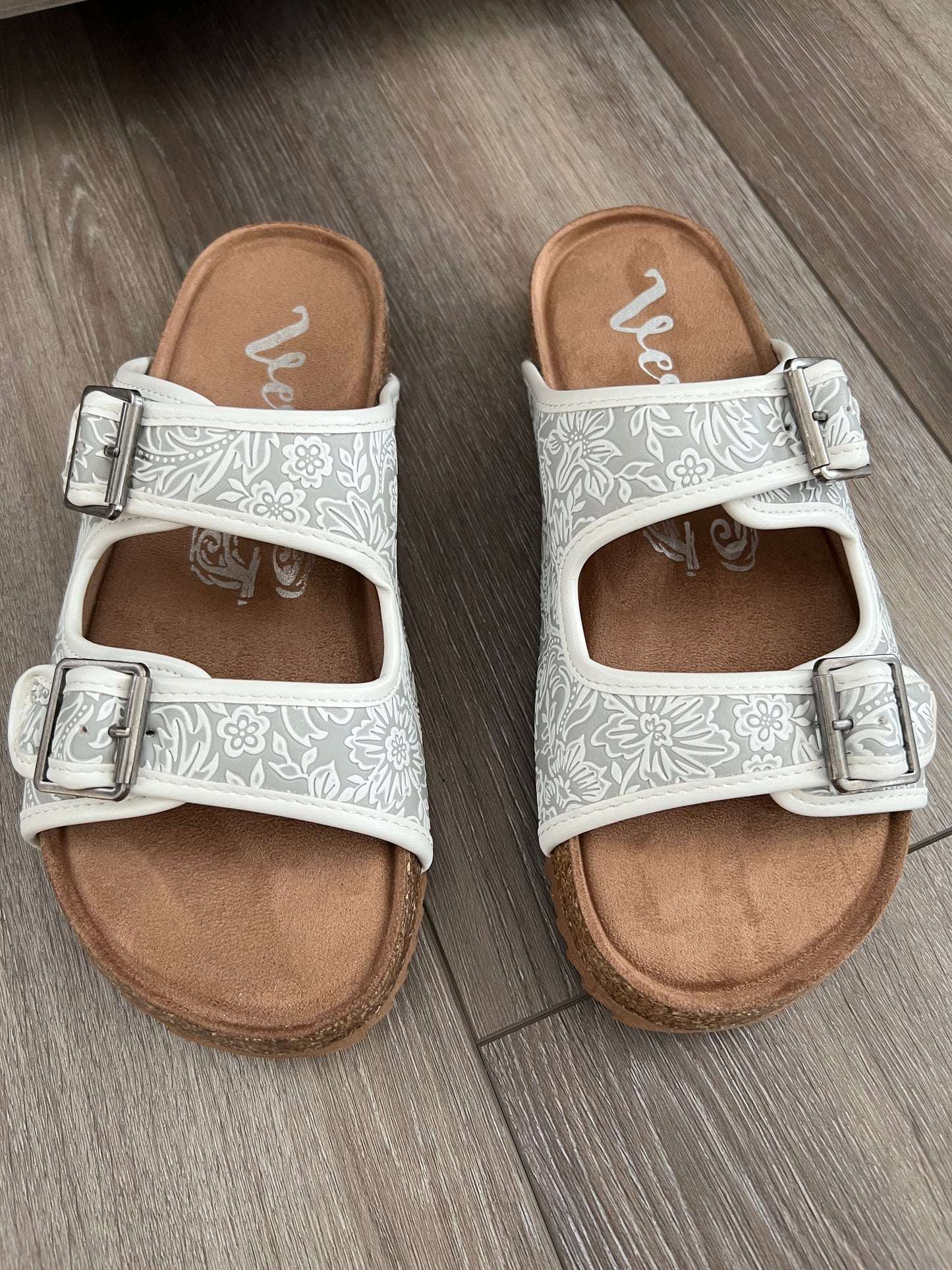 'Walking on Sunshine' Slide Sandals