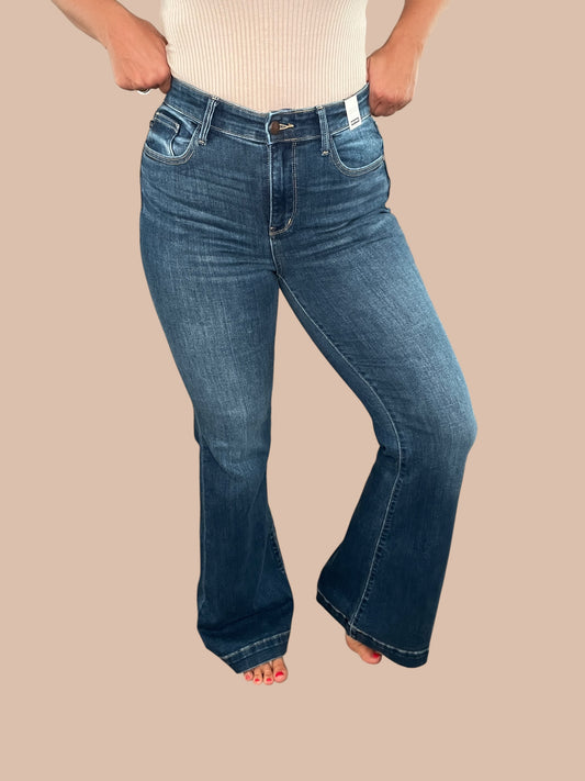 Judy Blue Trouser Hem Flare Jeans