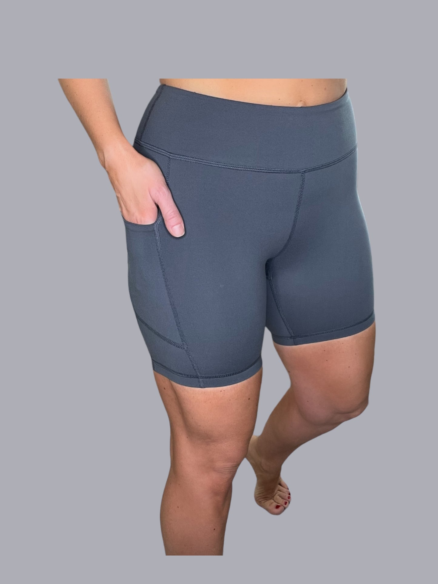 6-inch Biker Shorts w/ Pockets